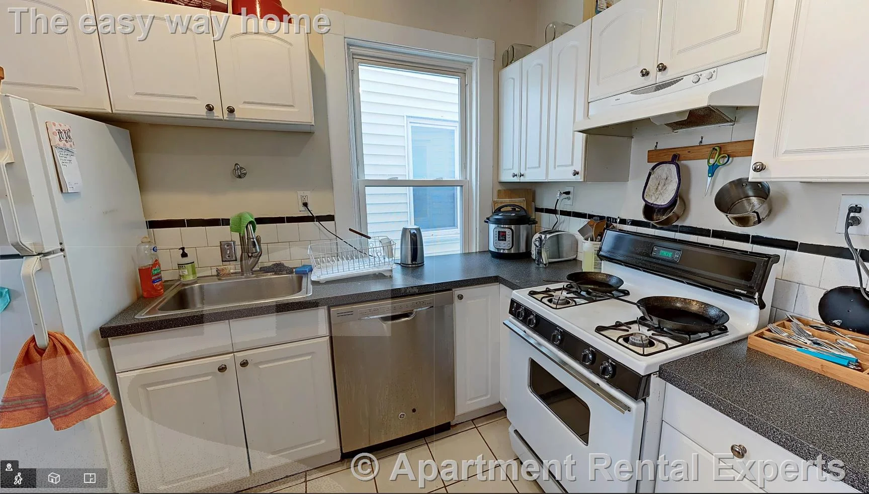 4 bed, 1 bath apartment for rent at 378 Washington St Unit 2, Union Square — photo 2 of 12