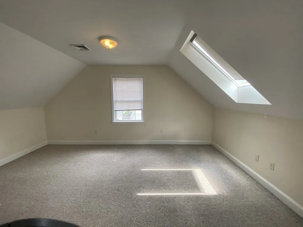 5 bed, 4+ bath apartment for rent at 378 Washington St Unit 378, Winchester — photo 25 of 33