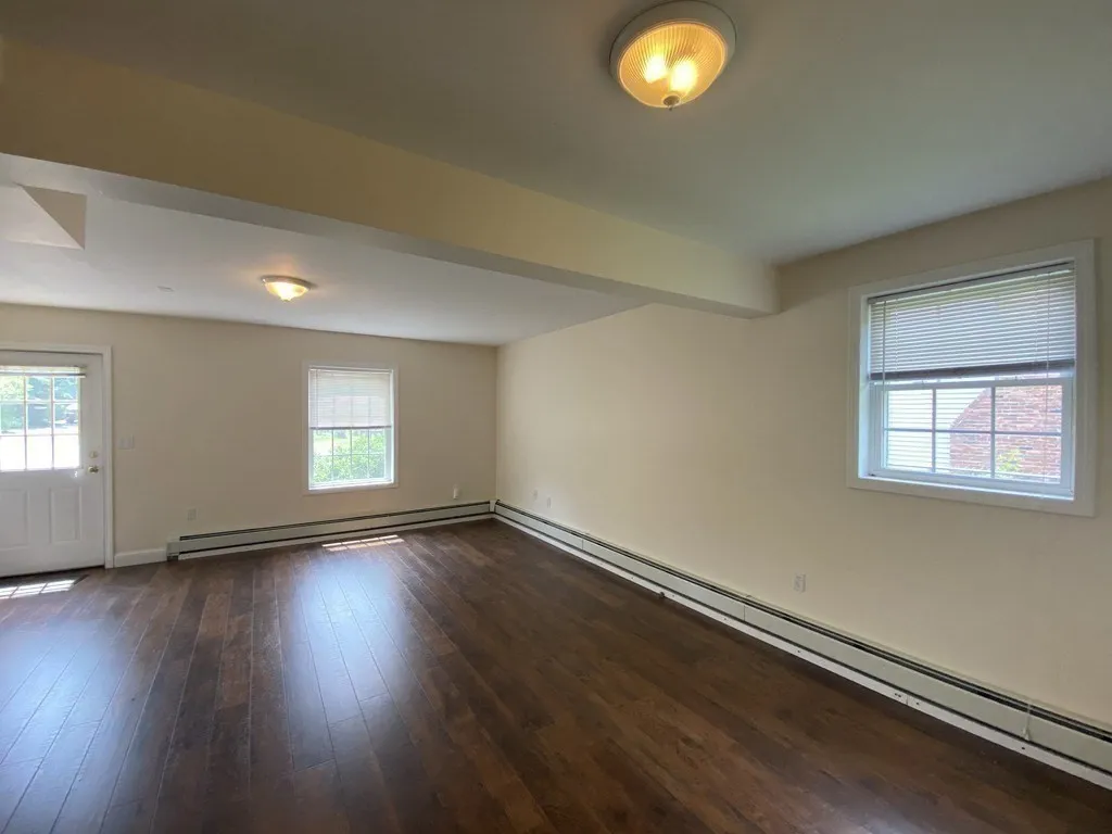 5 bed, 4+ bath apartment for rent at 378 Washington St Unit 378, Winchester — photo 31 of 33