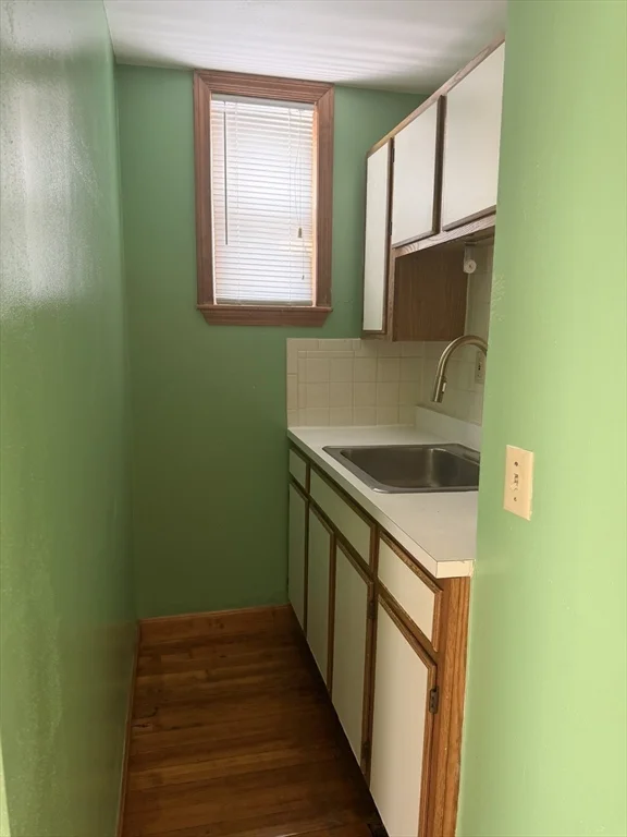 2 bed, 1 bath apartment for rent at 379 Cardinal Mederios Ave Unit 2, Kendall Square — photo 8 of 16