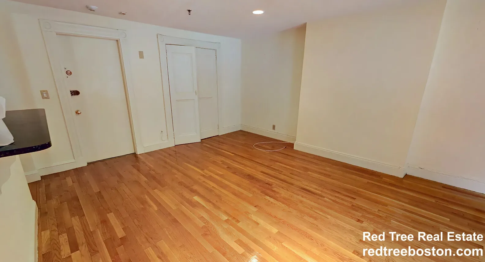 Studio bed, 1 bath apartment for rent at 379 Commonwealth Ave Unit 1, Back Bay — photo 6 of 12