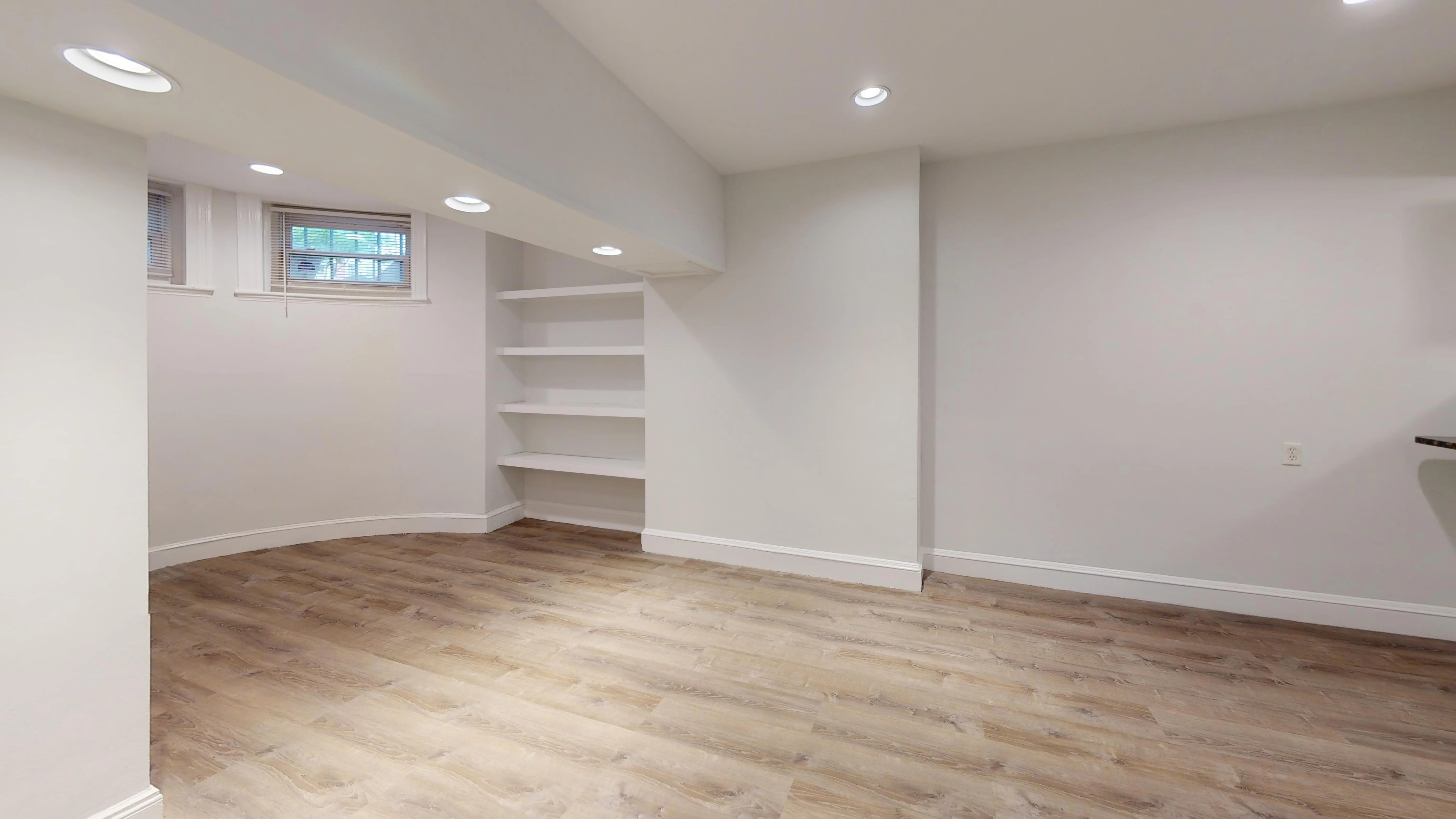 Studio bed, 1 bath apartment for rent at 379 Commonwealth Ave Unit 2, Back Bay — photo 3 of 7