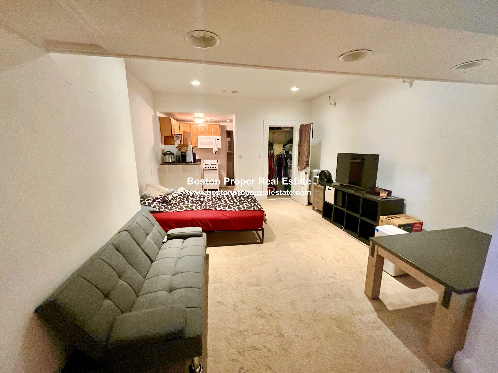 Studio bed, 1 bath apartment for rent at 379 Commonwealth Ave Unit 2, Back Bay — photo 4 of 13