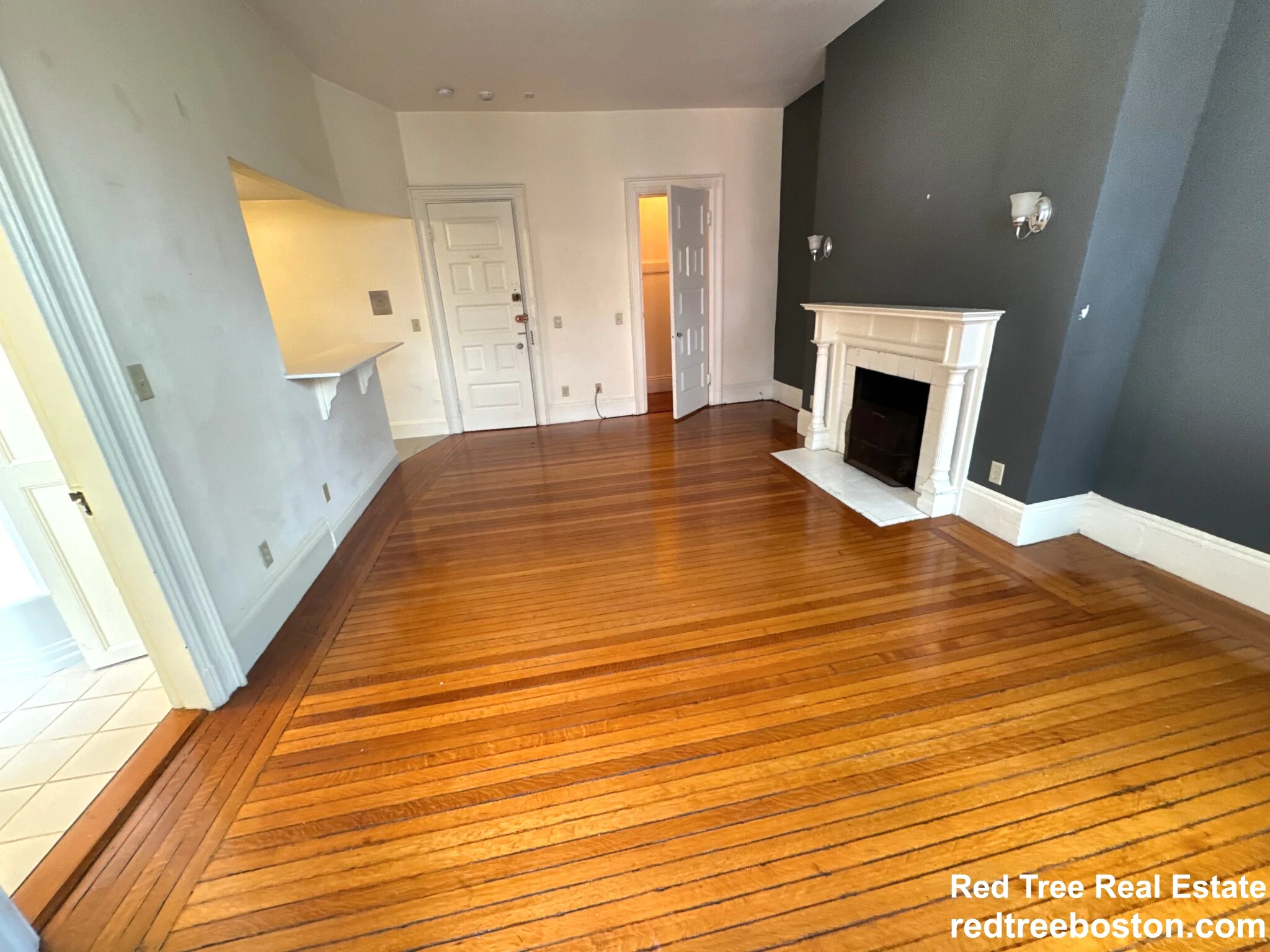 Studio bed, 1 bath apartment for rent at 379 Commonwealth Ave Unit 7a, Back Bay — photo 2 of 5