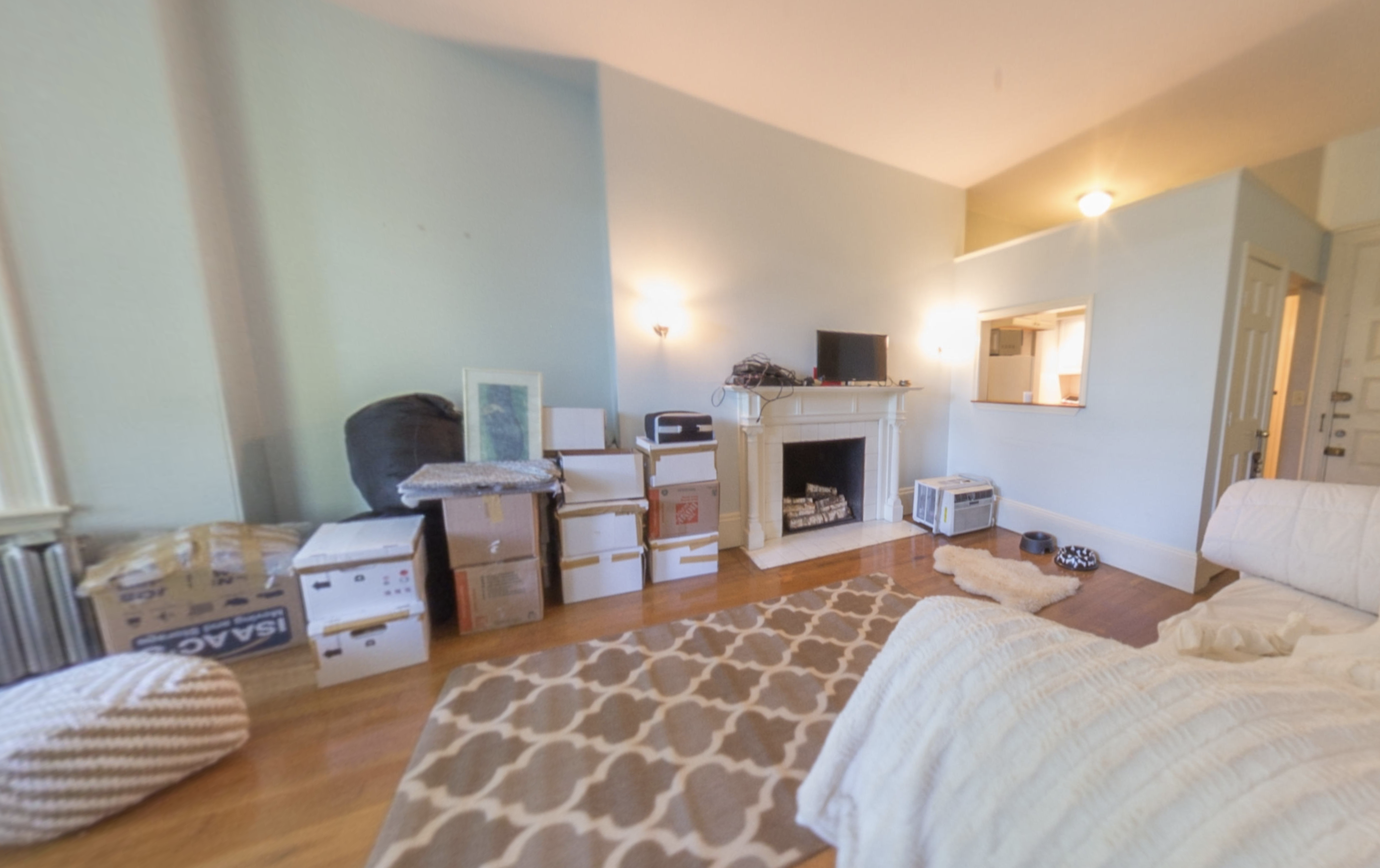 1 bed, 1 bath apartment for rent at 379 Commonwealth Ave Unit 8, Back Bay — photo 2 of 6