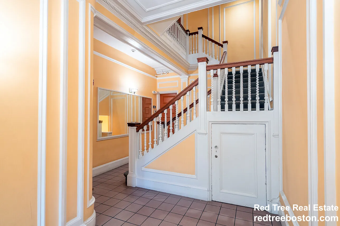 1 bed, 1 bath apartment for rent at 379 Commonwealth Ave Unit 8, Back Bay — photo 14 of 17