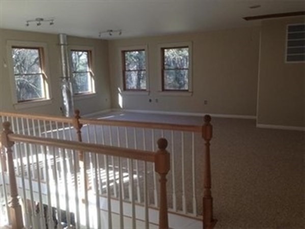 5 bed, 3 bath apartment for rent at 379 Concord Rd, Sudbury — photo 7 of 11