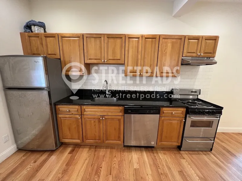 1 bed, 1 bath apartment for rent at 379 Harvard St Unit 1, Mid-Cambridge — photo 4 of 27