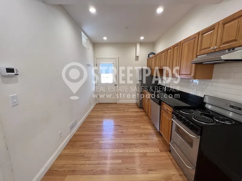 1 bed, 1 bath apartment for rent at 379 Harvard St Unit 1, Mid-Cambridge — photo 2 of 27