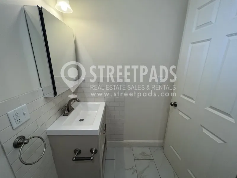 1 bed, 1 bath apartment for rent at 379 Harvard St Unit 1, Mid-Cambridge — photo 19 of 27
