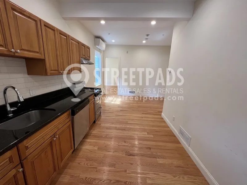 1 bed, 1 bath apartment for rent at 379 Harvard St Unit 1, Mid-Cambridge — photo 6 of 27