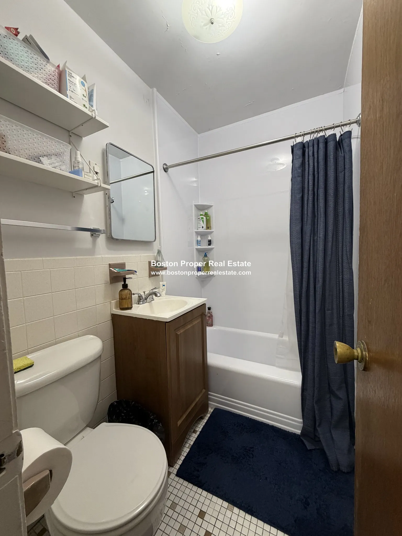Studio bed, 1 bath apartment for rent at 379 Marlborough St Unit 2, Back Bay — photo 4 of 7