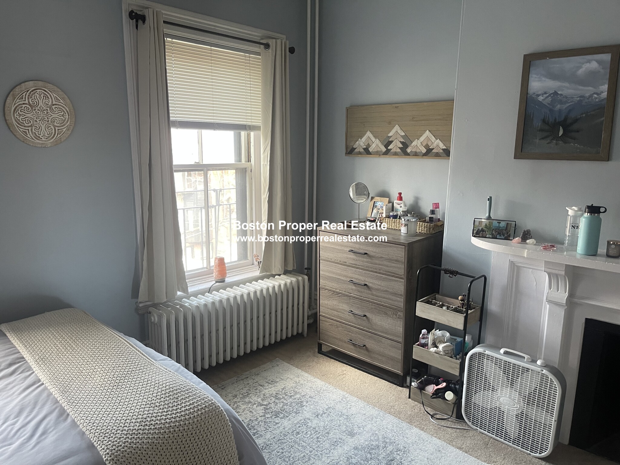 3 bed, 1 bath apartment for rent at 379 Marlborough St Unit 5, Back Bay — photo 5 of 10