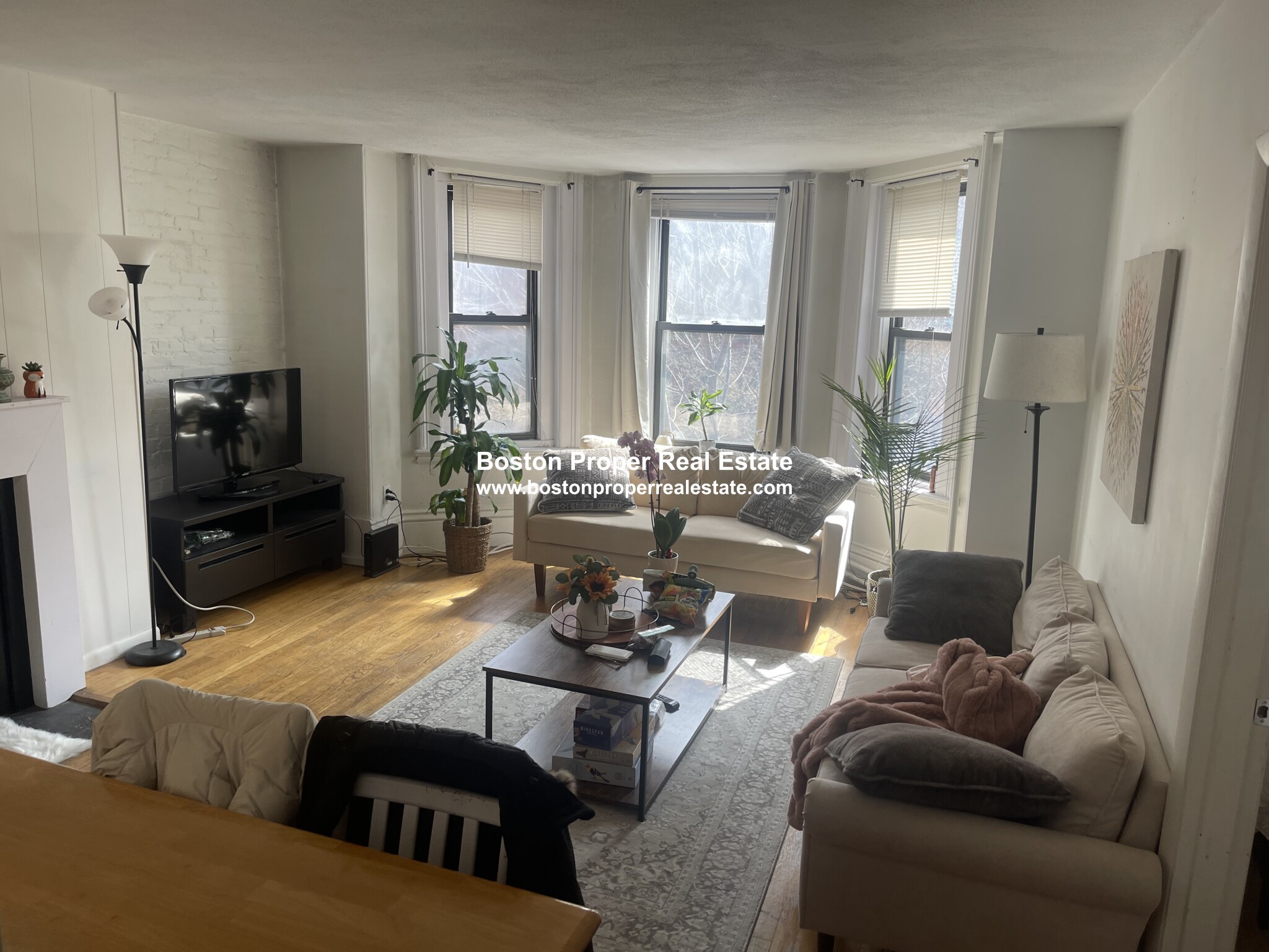 3 bed, 1 bath apartment for rent at 379 Marlborough St Unit 501, Back Bay