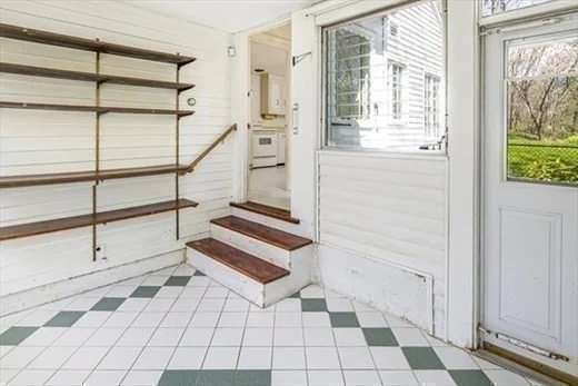 4 bed, 2 bath apartment for rent at 379 Newton St Unit 0, Chestnut Hill — photo 14 of 17