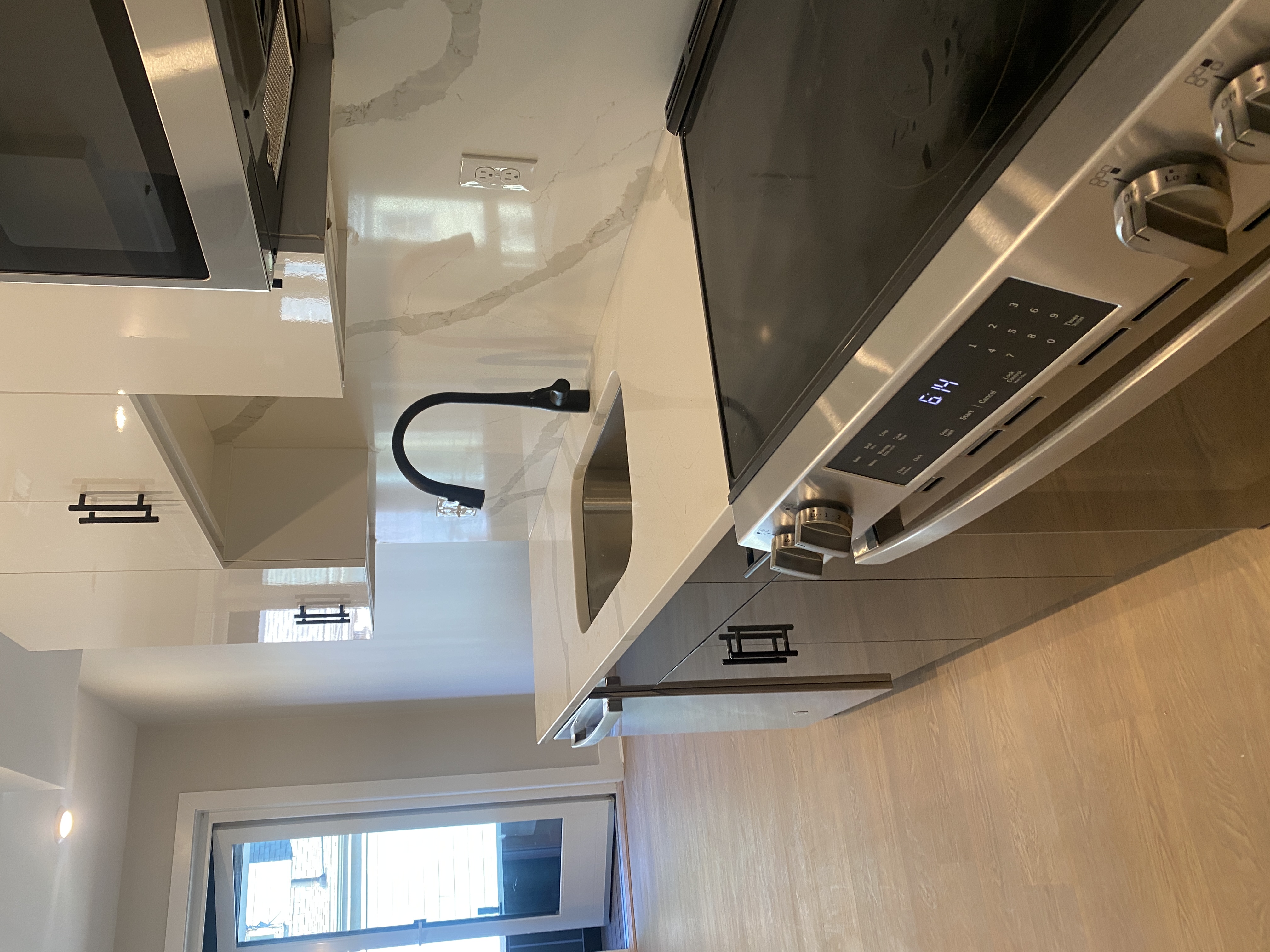 Studio bed, 1 bath apartment for rent at 379 Somerville Ave Unit 1, Prospect Hill — photo 4 of 12