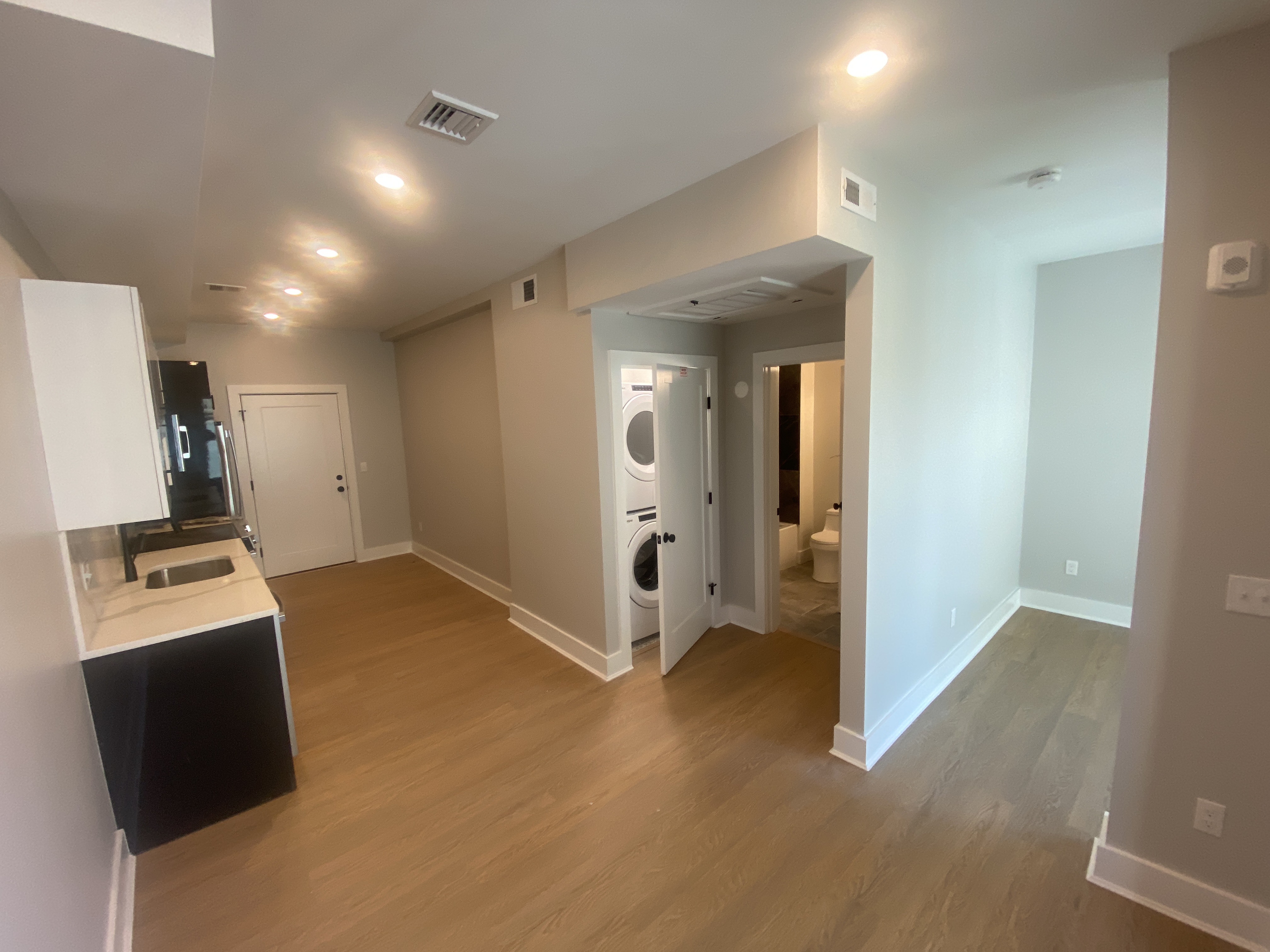 Studio bed, 1 bath apartment for rent at 379 Somerville Ave Unit 1, Prospect Hill — photo 9 of 12