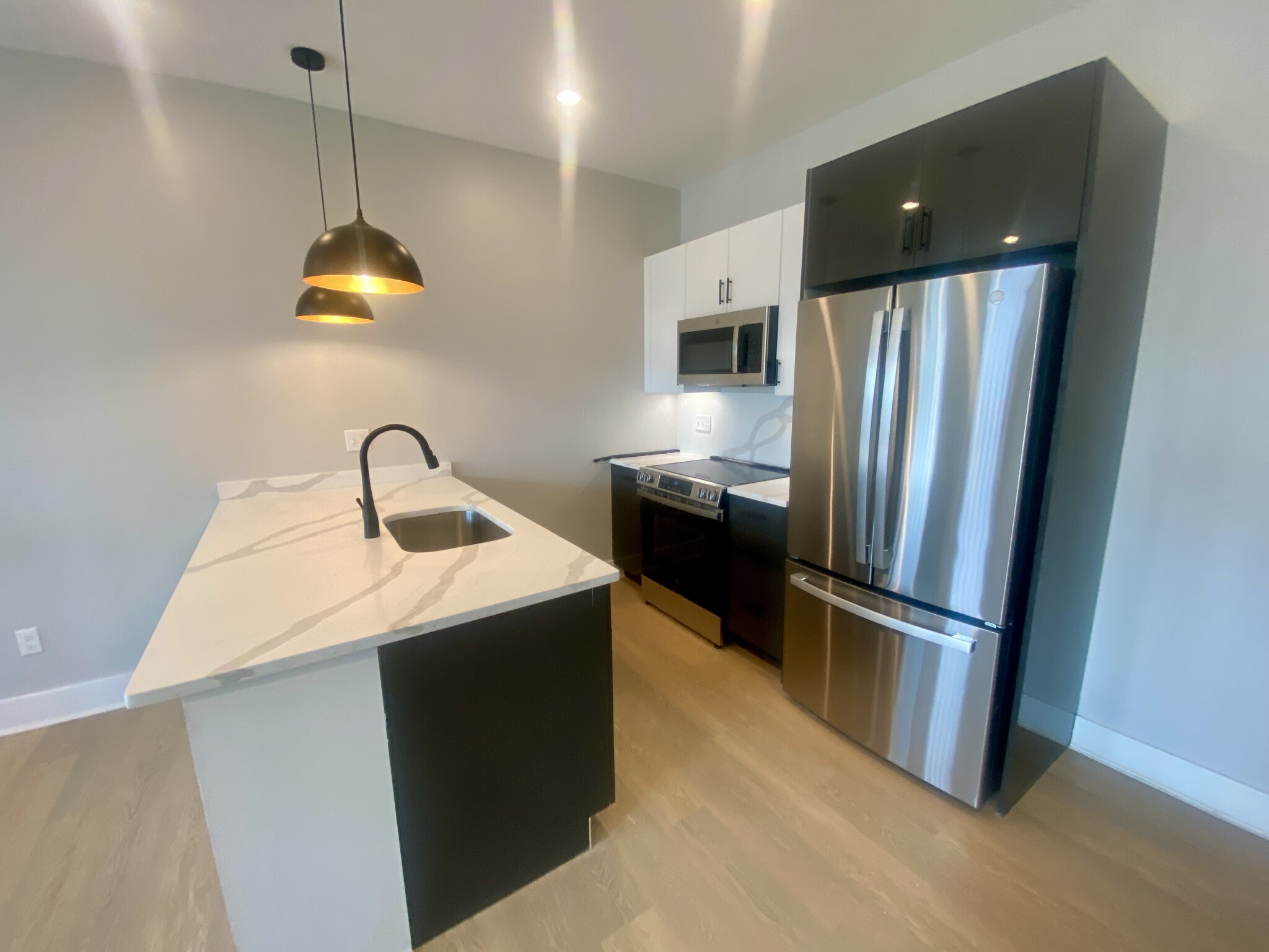 1 bed, 1 bath apartment for rent at 379 Somerville Ave Unit 3, Prospect Hill — photo 6 of 17