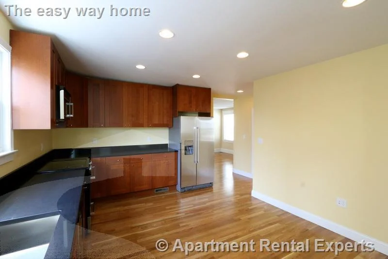 4 bed, 2 bath apartment for rent at 38-38A Medford St Unit 1, Ball Square — photo 3 of 20
