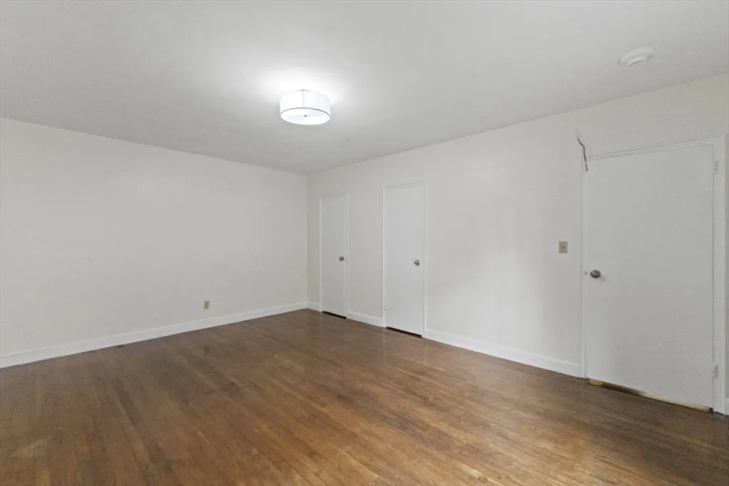 1 bed, 1 bath apartment for rent at 38-40 Cedar St Unit 335, Worcester — photo 17 of 21