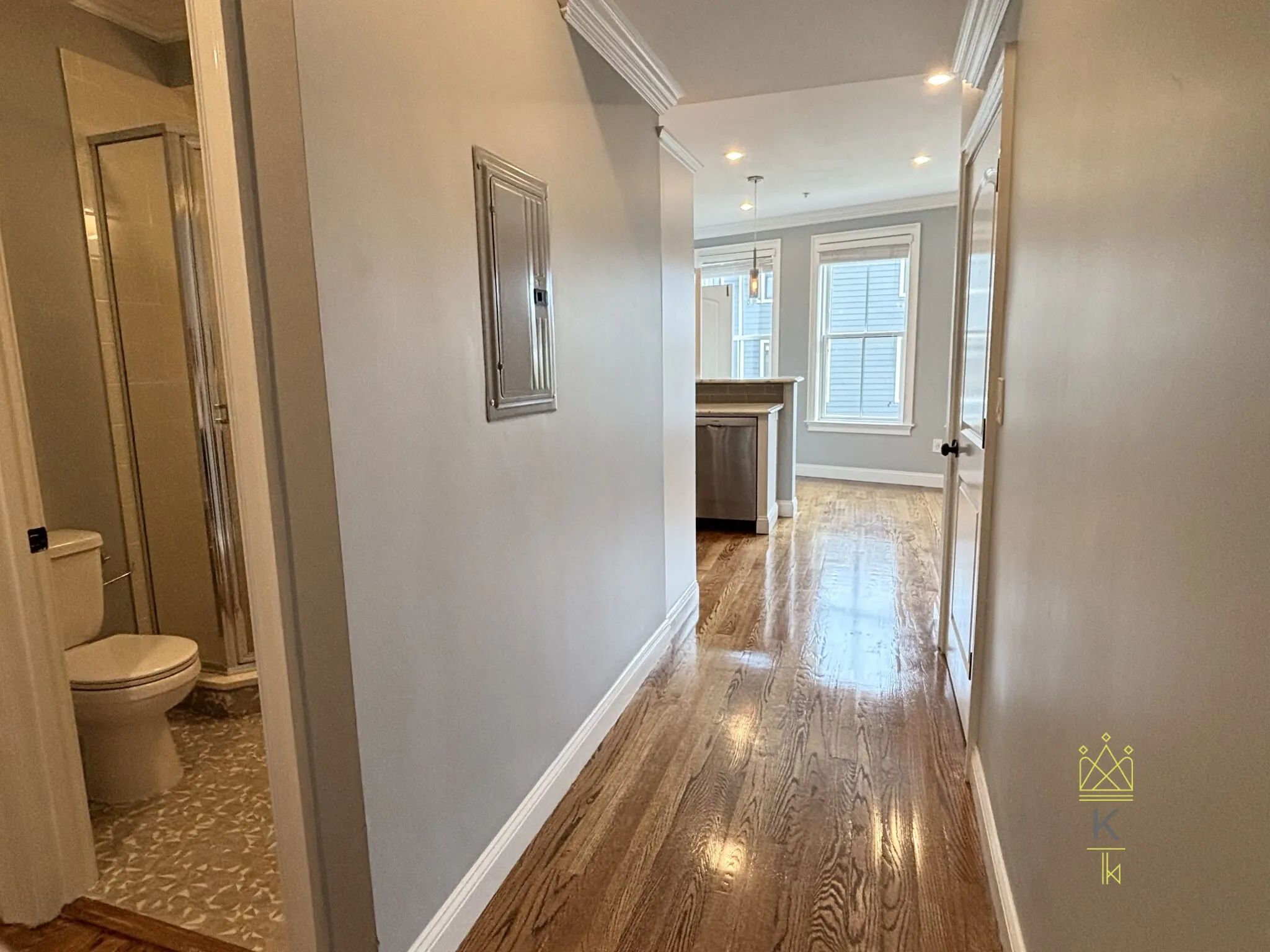 2.5 bed, 2 bath apartment for rent at 38-42 Hyde Park Ave Unit 05, Jamaica Plain — photo 16 of 24