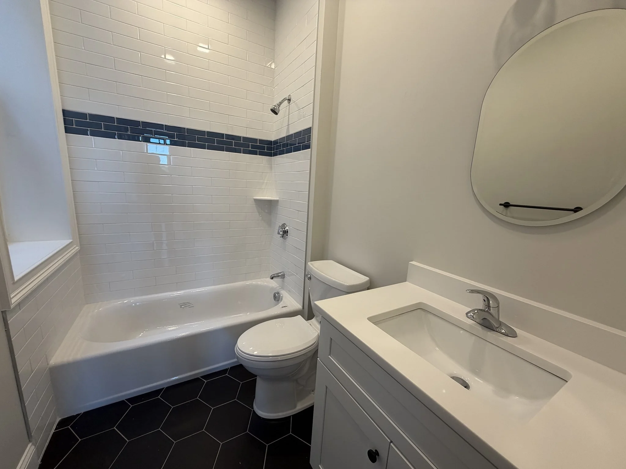 1 bed, 1 bath apartment for rent at 38-42 Washington Unit 303, Haverhill — photo 5 of 13