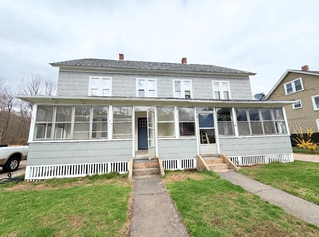 3 bed, 1 bath apartment for rent at 38 A St Unit A, West Warren — photo 1 of 14
