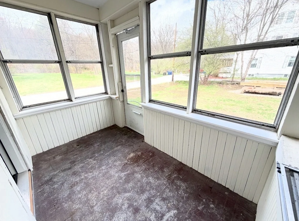 3 bed, 1 bath apartment for rent at 38 A St Unit A, West Warren — photo 9 of 14