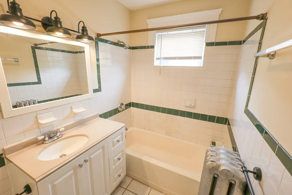 3 bed, 1 bath apartment for rent at 38 American Legion Hwy Unit 3, Dorchester — photo 14 of 26