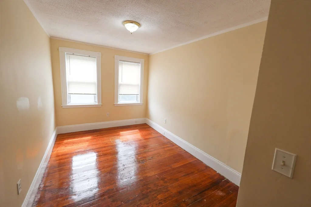 3 bed, 1 bath apartment for rent at 38 American Legion Hwy Unit 3, Dorchester — photo 6 of 26