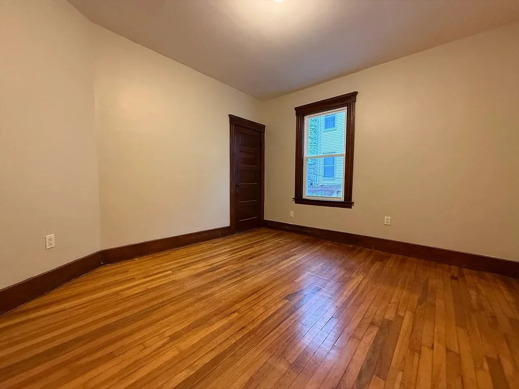 2 bed, 1 bath apartment for rent at 38 Ames St Unit 2, Worcester — photo 9 of 9
