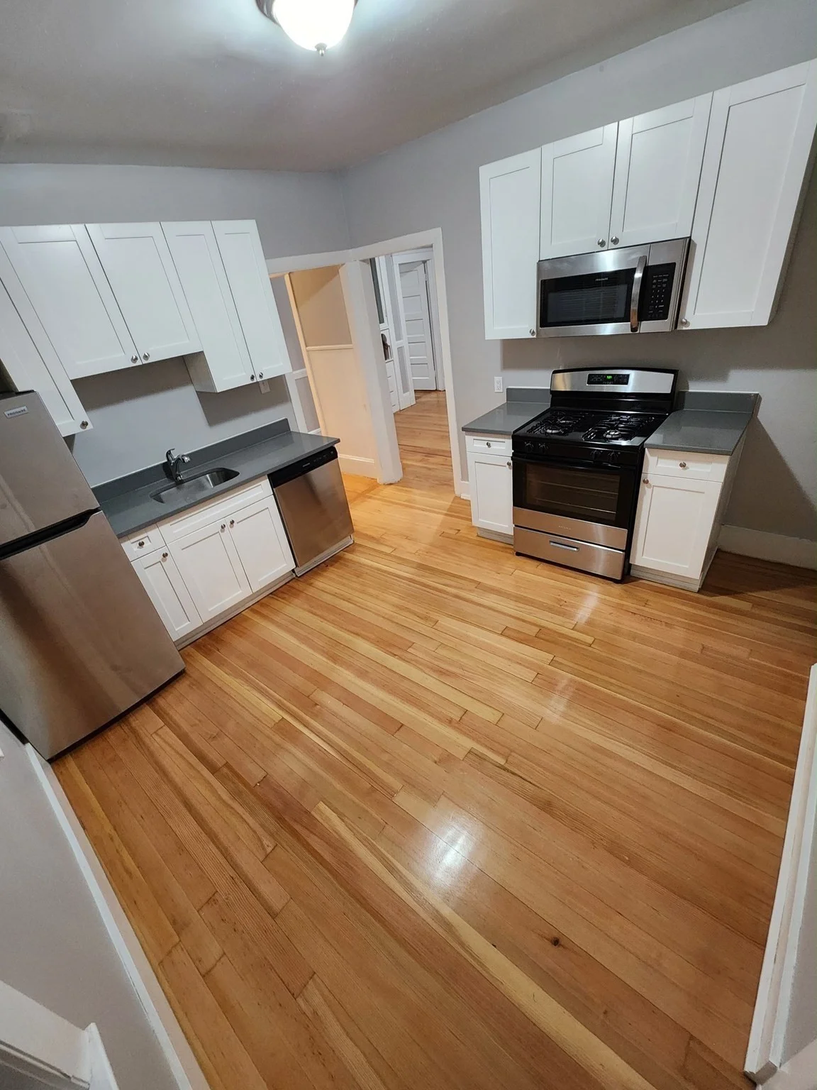 4 bed, 1 bath apartment for rent at 38 Bellevue St Unit 1, Dorchester — photo 3 of 15