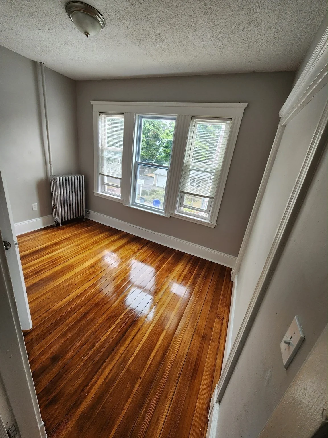 4 bed, 1 bath apartment for rent at 38 Bellevue St Unit 1, Dorchester — photo 7 of 15