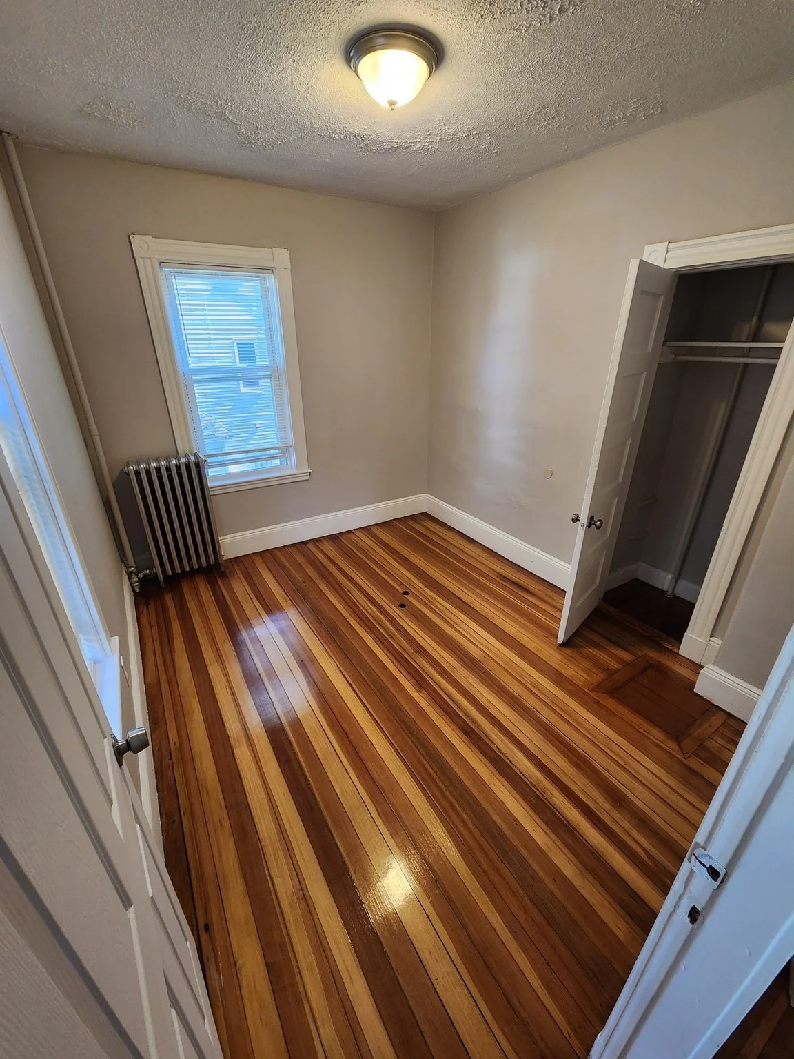 4 bed, 1 bath apartment for rent at 38 Bellevue St Unit 2, Dorchester — photo 9 of 10