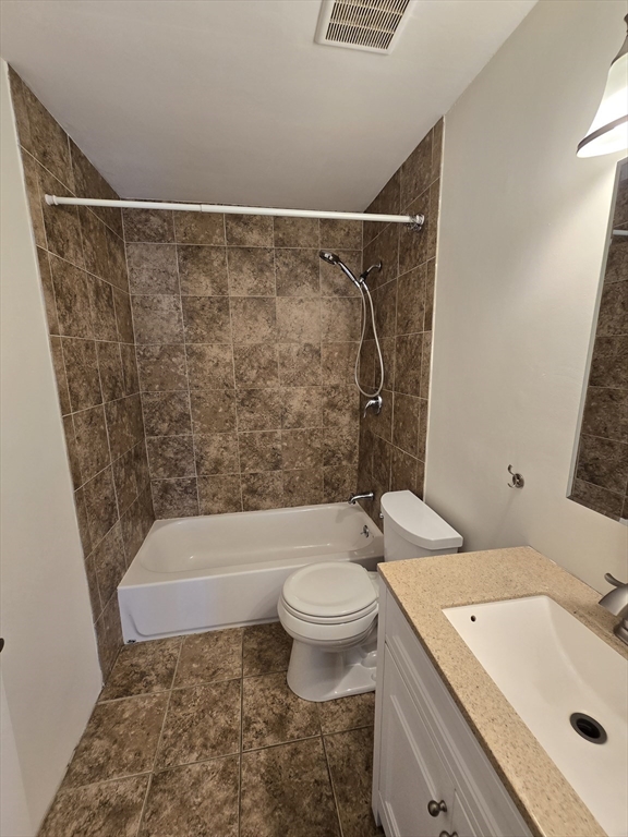 2 bed, 1 bath apartment for rent at 38 Bennett St Unit 3A, Wakefield — photo 8 of 10