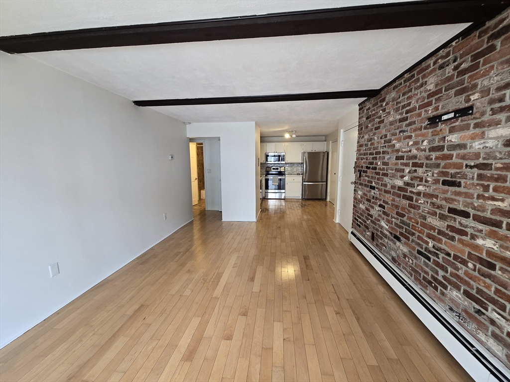 2 bed, 1 bath apartment for rent at 38 Bennett St Unit 3A, Wakefield — photo 3 of 10