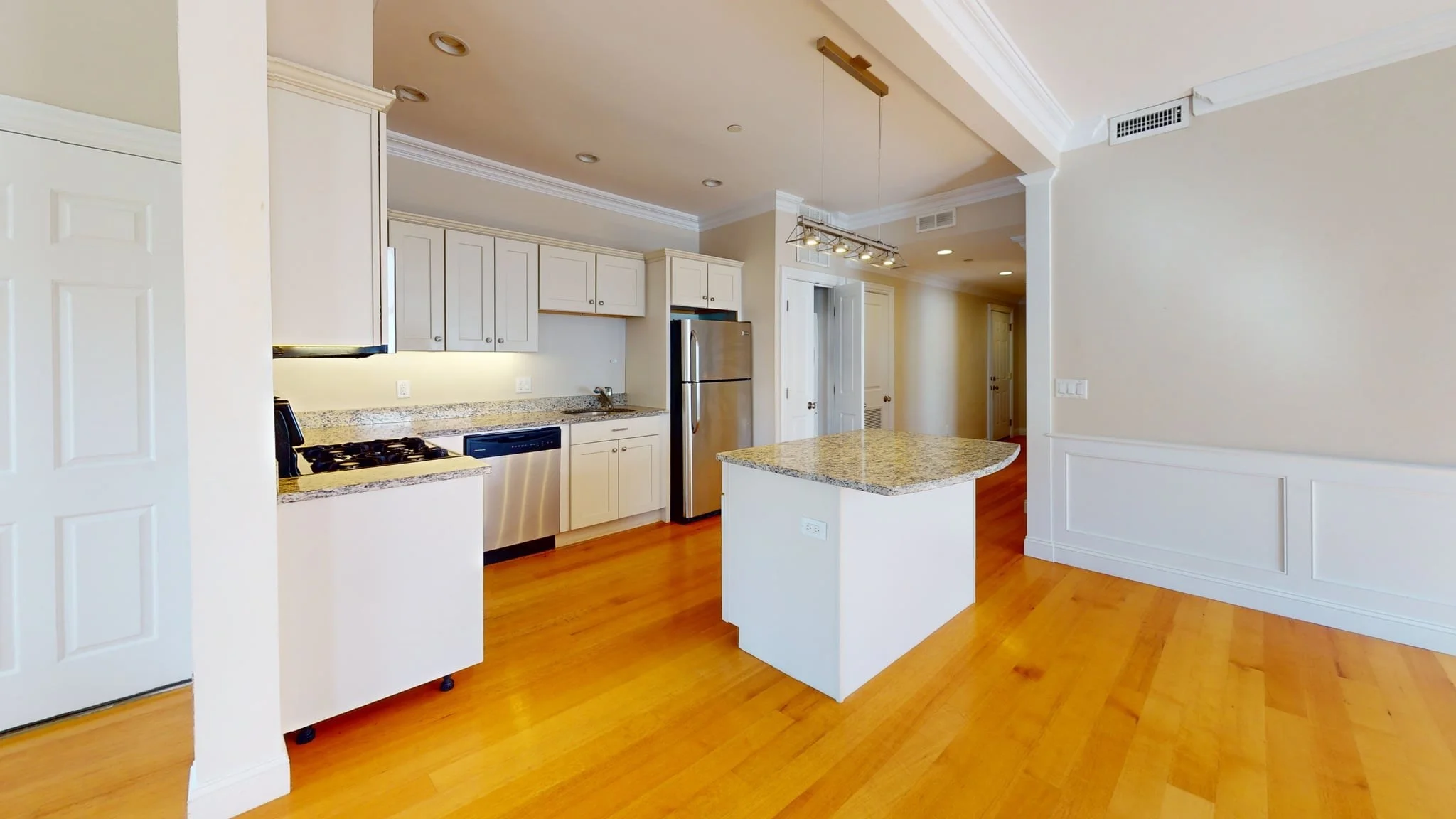 2 bed, 2 bath apartment for rent at 38 Berkeley St Unit 3, Spring Hill — photo 3 of 11