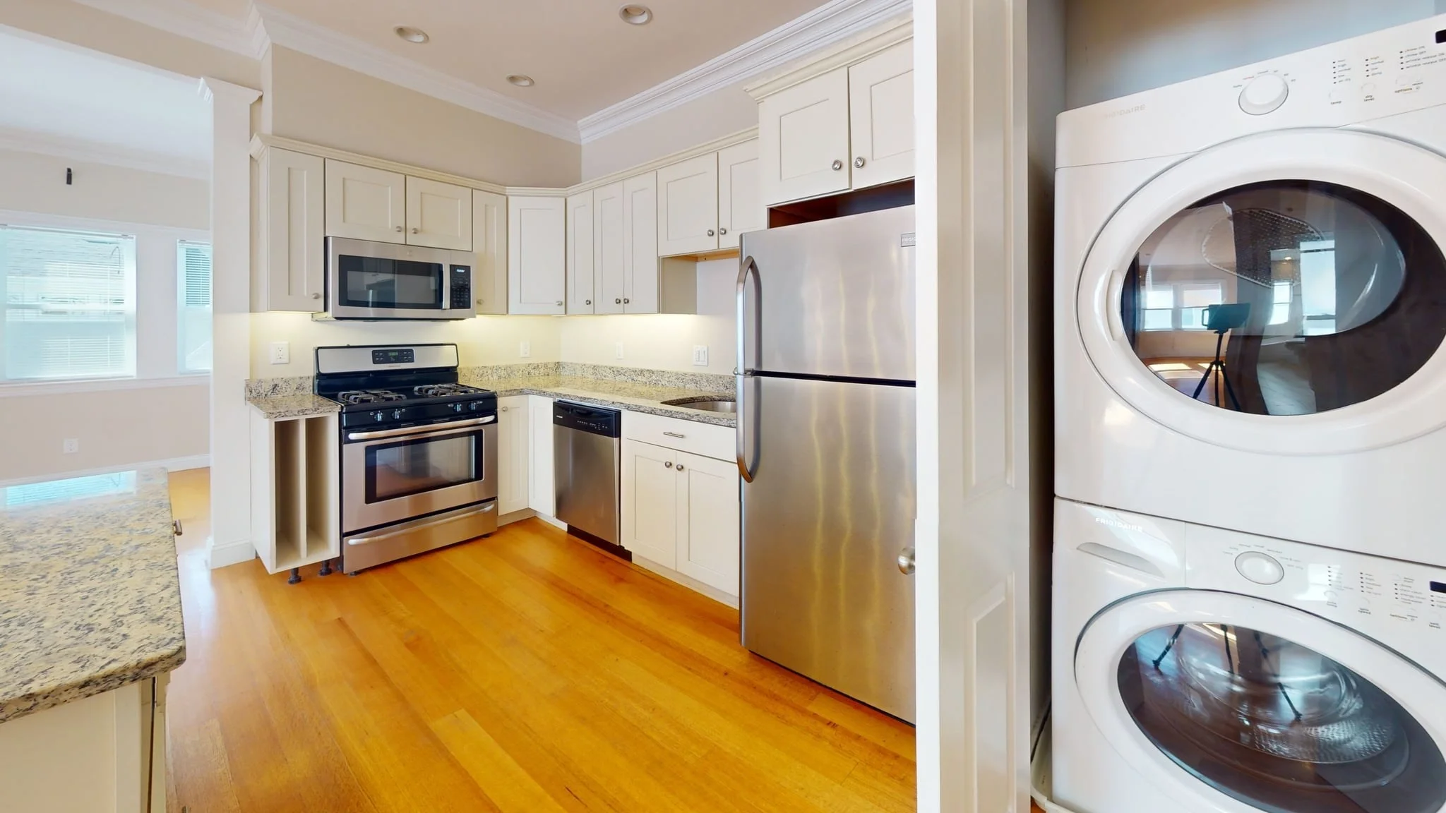 2 bed, 2 bath apartment for rent at 38 Berkeley St Unit 3, Spring Hill — photo 4 of 11