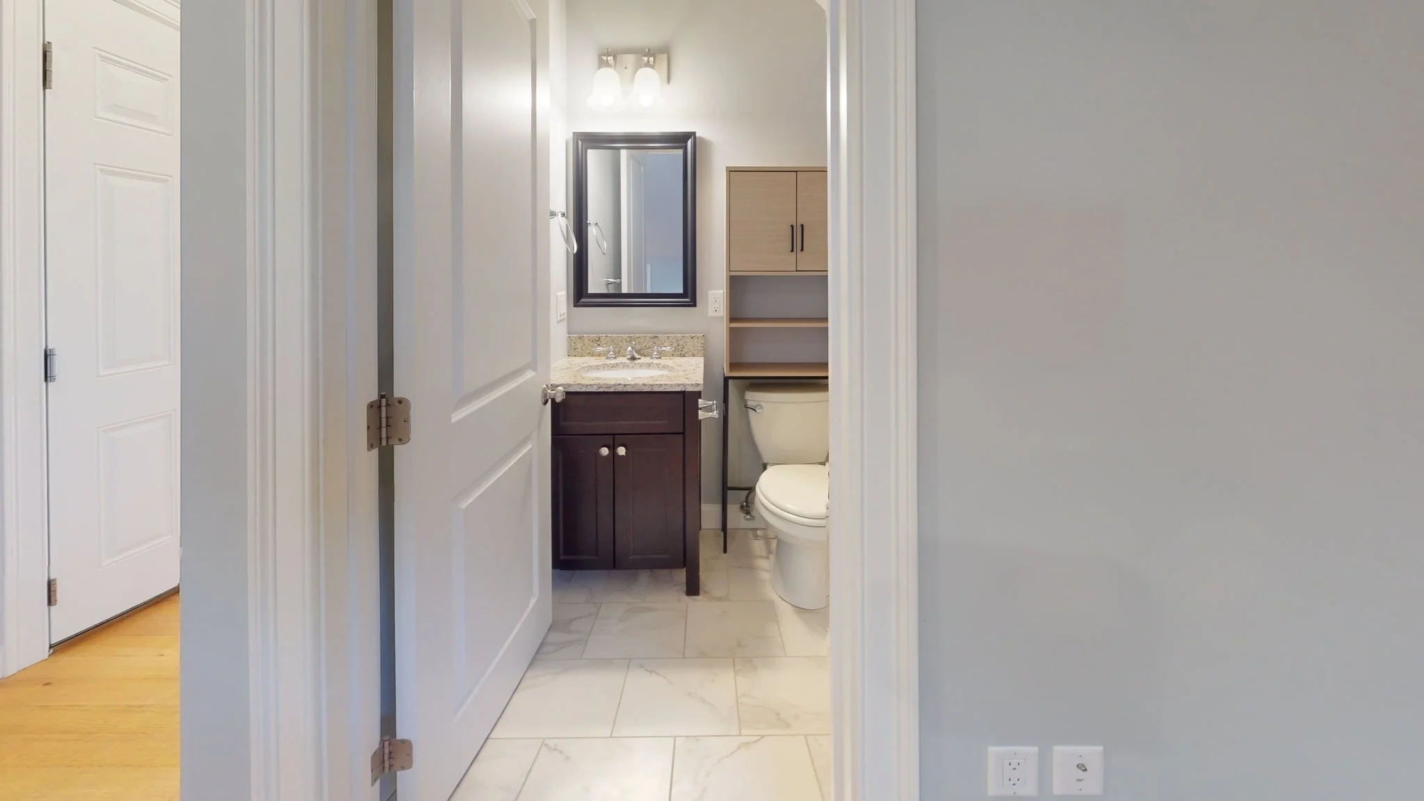 Studio bed, 1 bath apartment for rent at 38 Berkeley St Unit 6, Spring Hill — photo 4 of 5