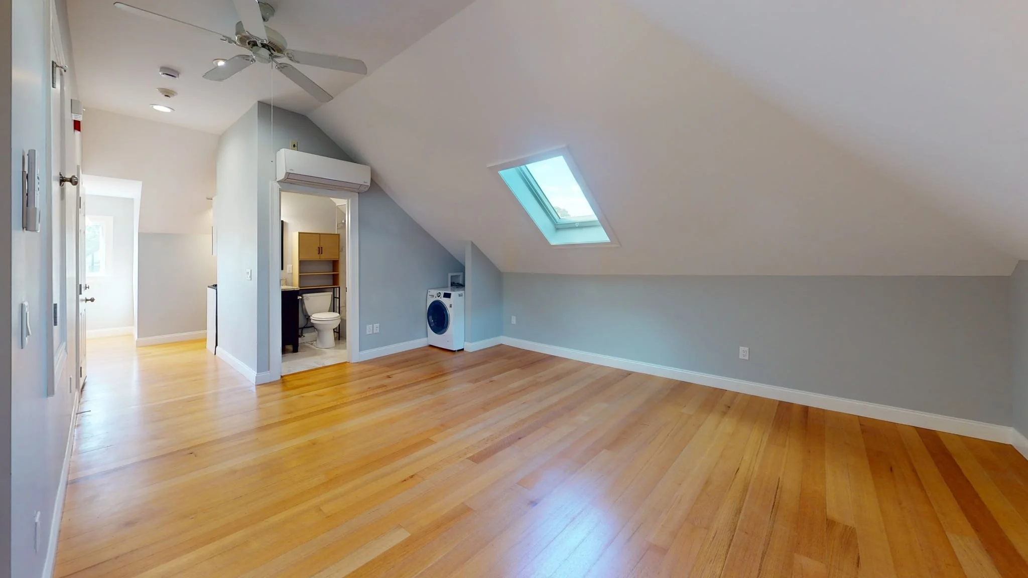 Studio bed, 1 bath apartment for rent at 38 Berkeley St Unit 6, Spring Hill — photo 1 of 5