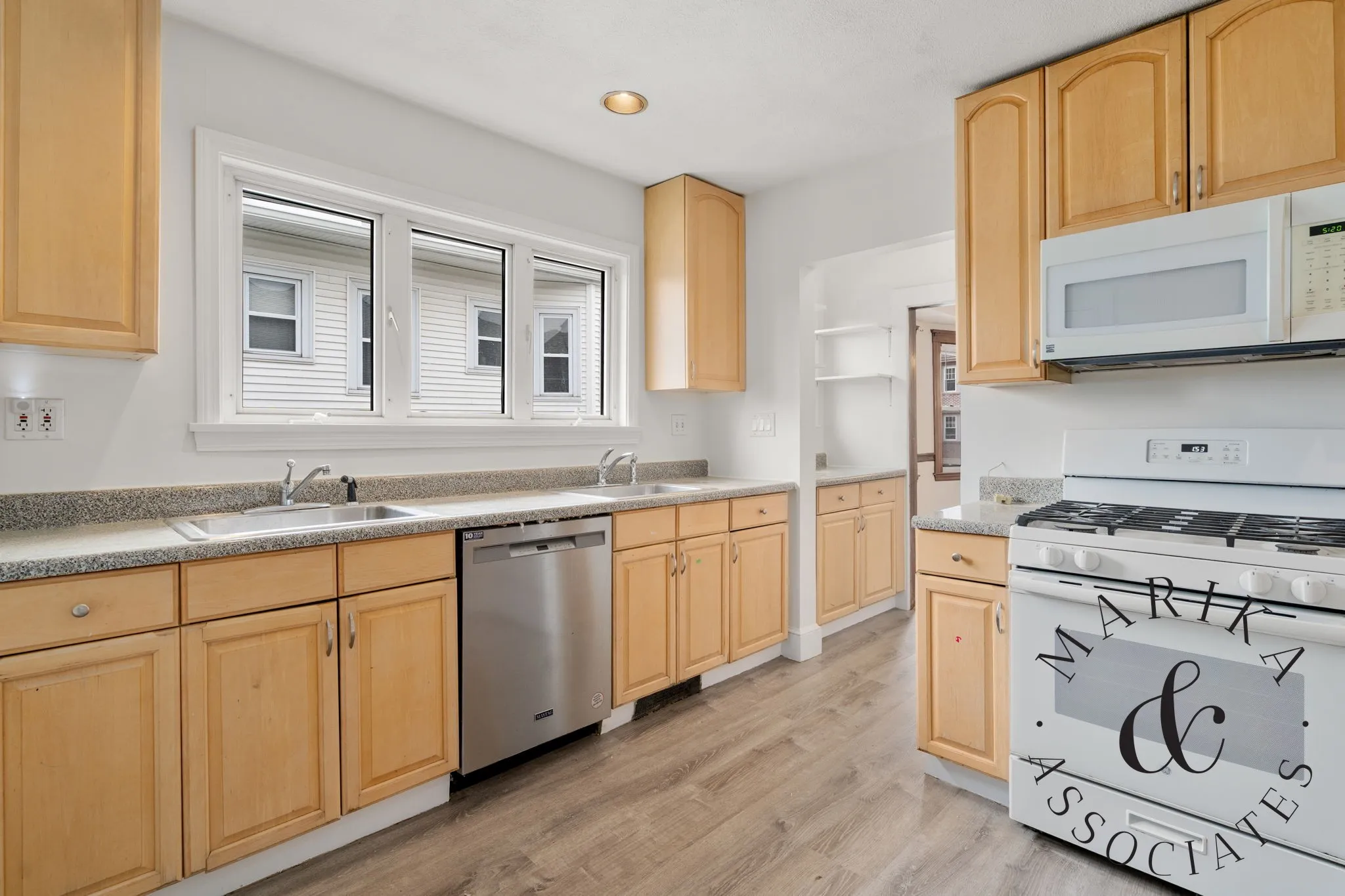 3.5 bed, 1.5 bath apartment for rent at 38 Blenford Rd Unit 38, Brighton — photo 15 of 23