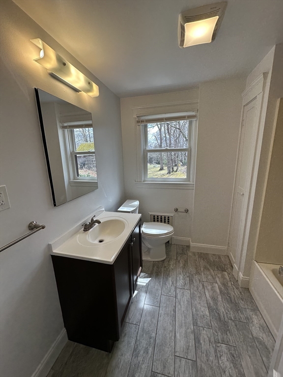 1 bed, 1 bath apartment for rent at 38 Byron St Unit 2, Wakefield — photo 8 of 10