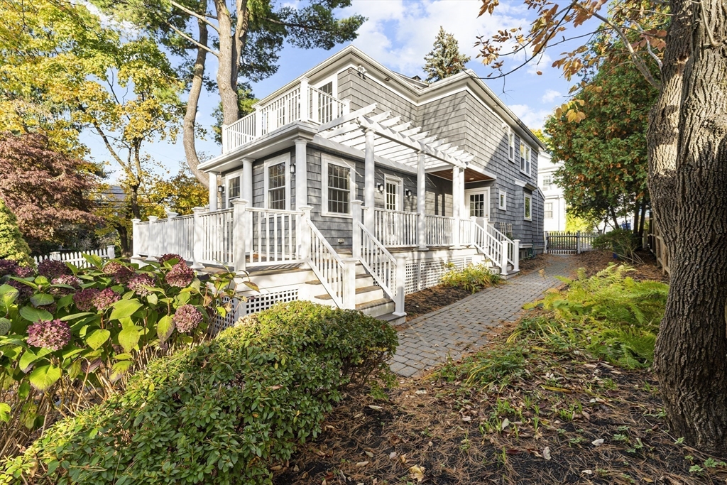 3 bed, 2 bath apartment for rent at 38 Cabot St, Newton — photo 31 of 34