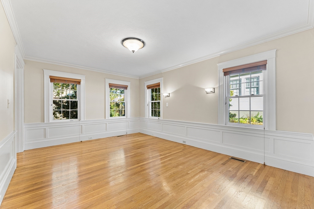 3 bed, 2 bath apartment for rent at 38 Cabot St, Newton — photo 9 of 34