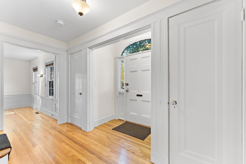 3 bed, 2 bath apartment for rent at 38 Cabot St, Newton — photo 6 of 34