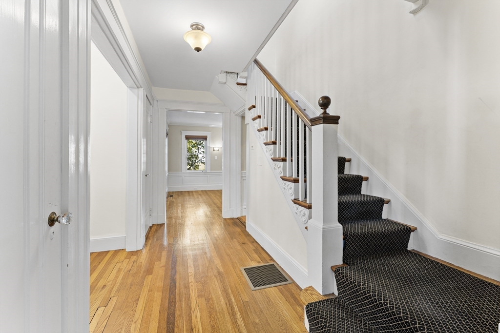 3 bed, 2 bath apartment for rent at 38 Cabot St, Newton — photo 7 of 34