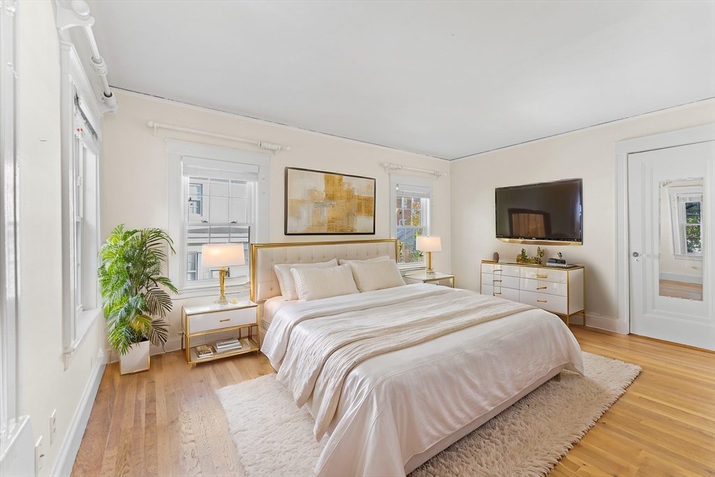 3 bed, 2 bath apartment for rent at 38 Cabot St, Newton — photo 17 of 34