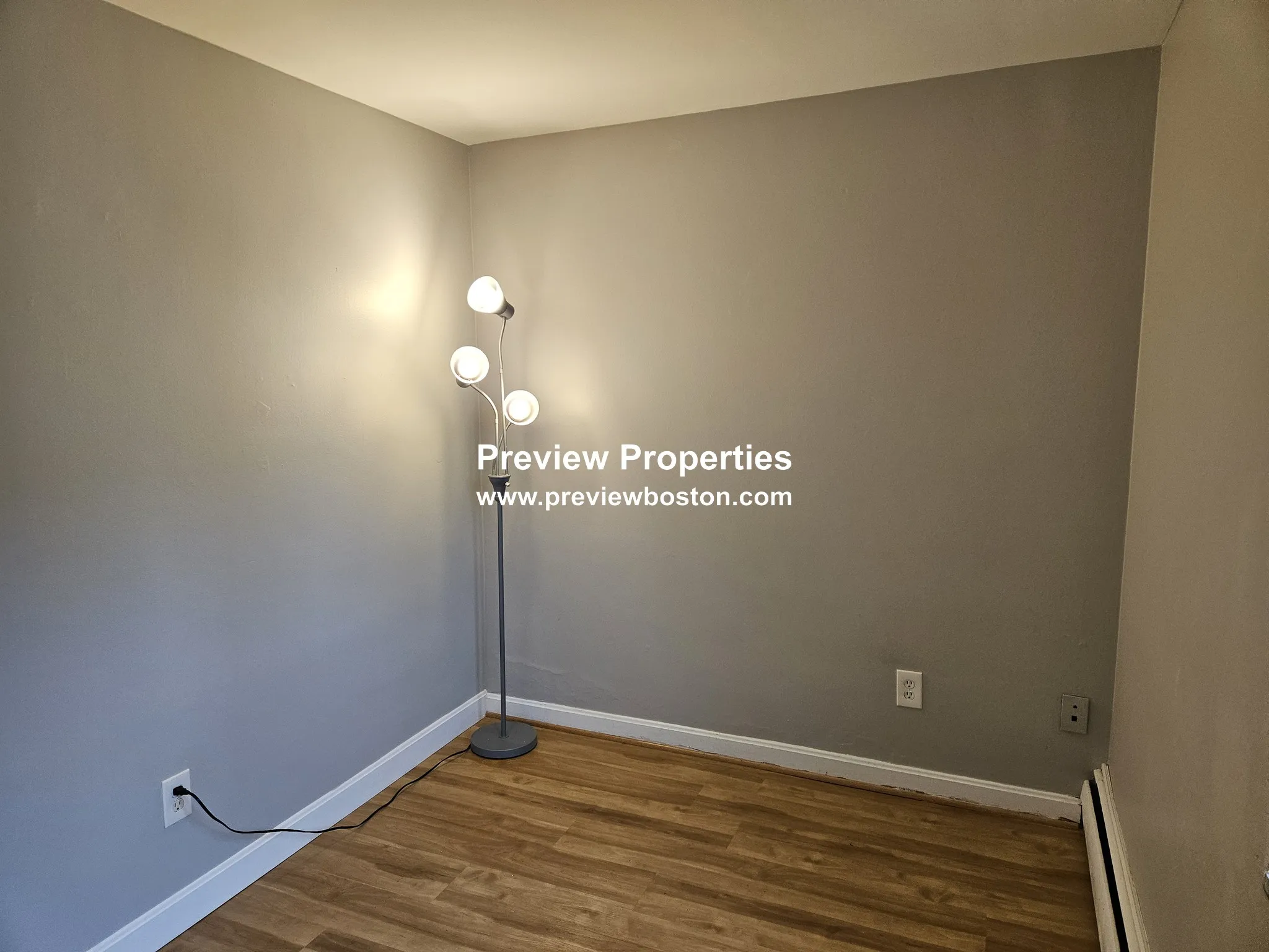 2 bed, 1 bath apartment for rent at 38 Carey Ave Unit 3, Watertown — photo 5 of 25