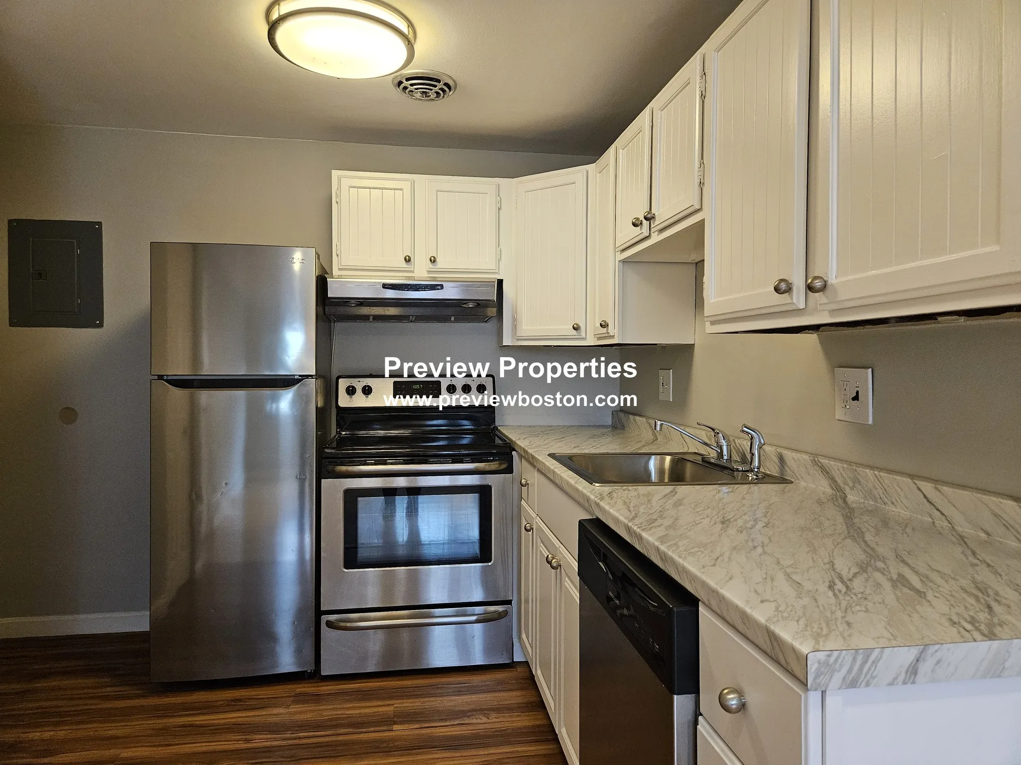 2 bed, 1 bath apartment for rent at 38 Carey Ave Unit 3P, Watertown — photo 12 of 25