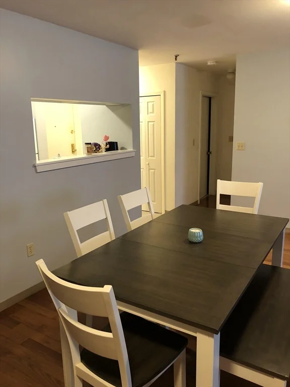 1 bed, 1 bath apartment for rent at 38 Carter St Unit 202, Everett — photo 2 of 9